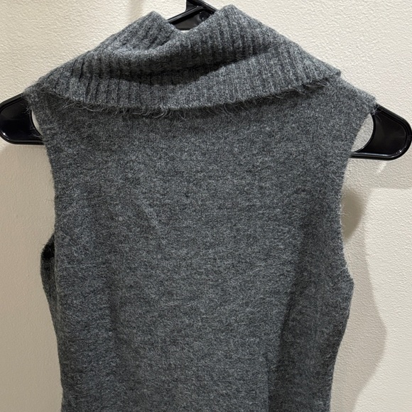 Guess Charcoal Knit Sweater - Picture 6 of 7